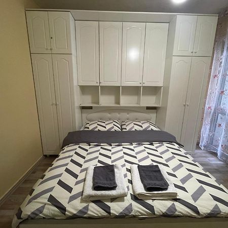Bricks Apartment Near Pazari I Ri Tiranë Ngoại thất bức ảnh