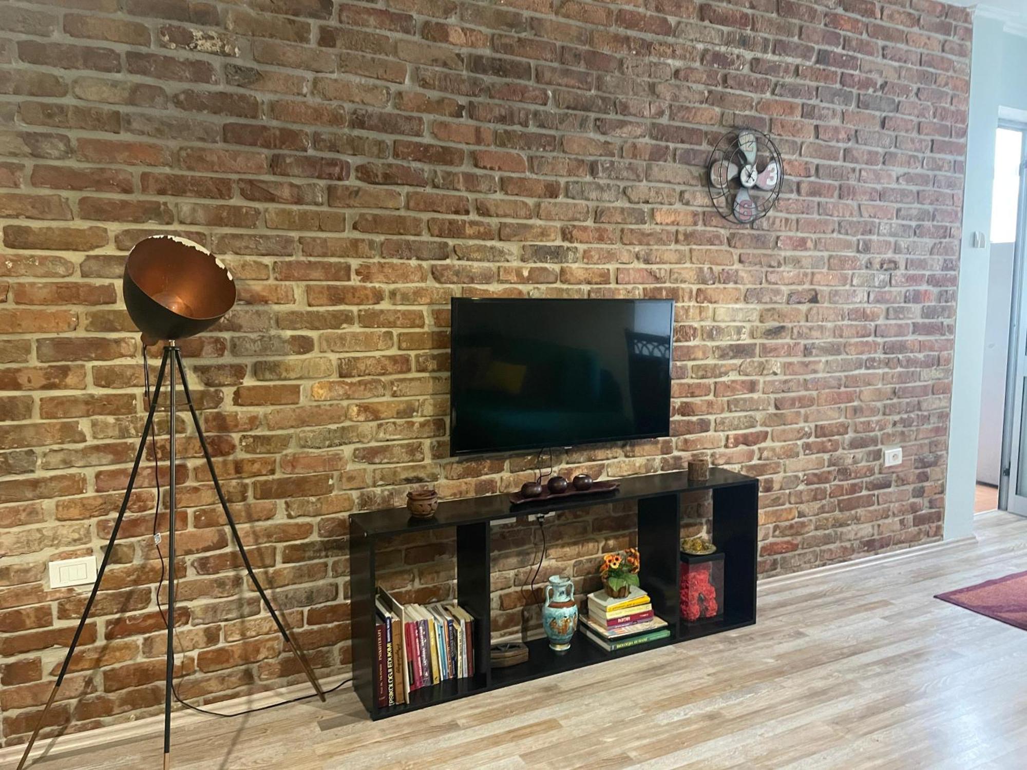 Bricks Apartment Near Pazari I Ri Tiranë Ngoại thất bức ảnh