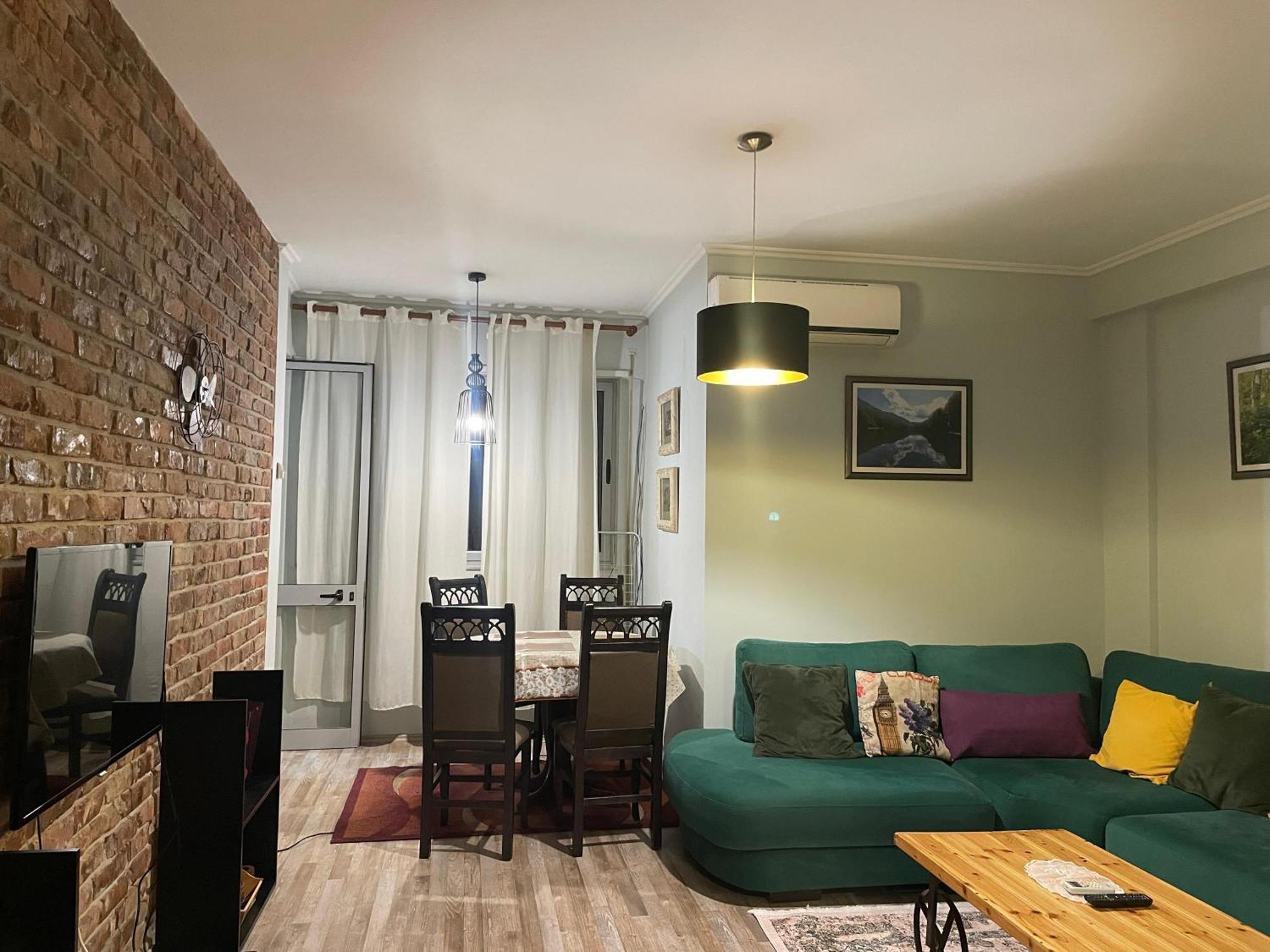 Bricks Apartment Near Pazari I Ri Tiranë Ngoại thất bức ảnh